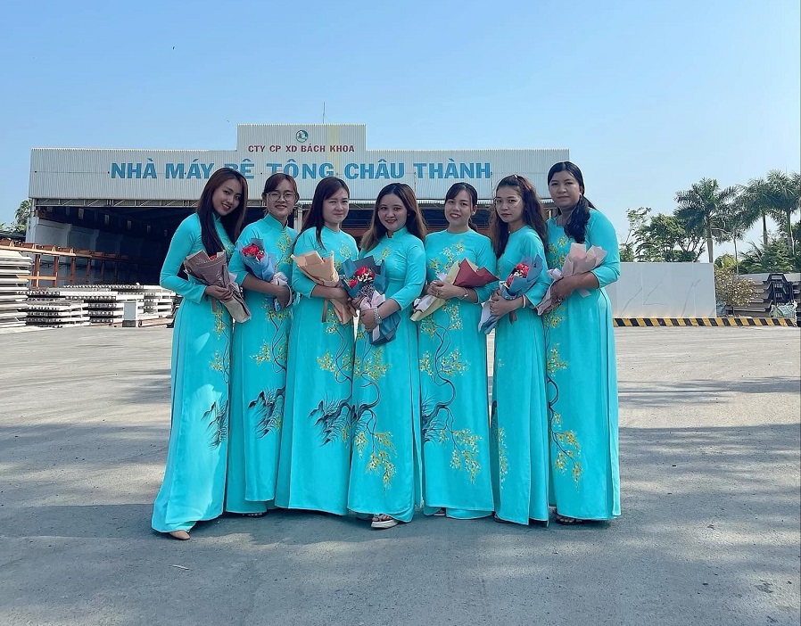 tuan le ao dai5