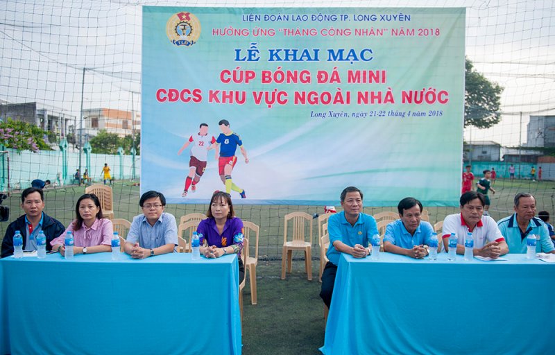 Cúp bóng đá mini hưởng ứng “Tháng Công nhân” năm 2018